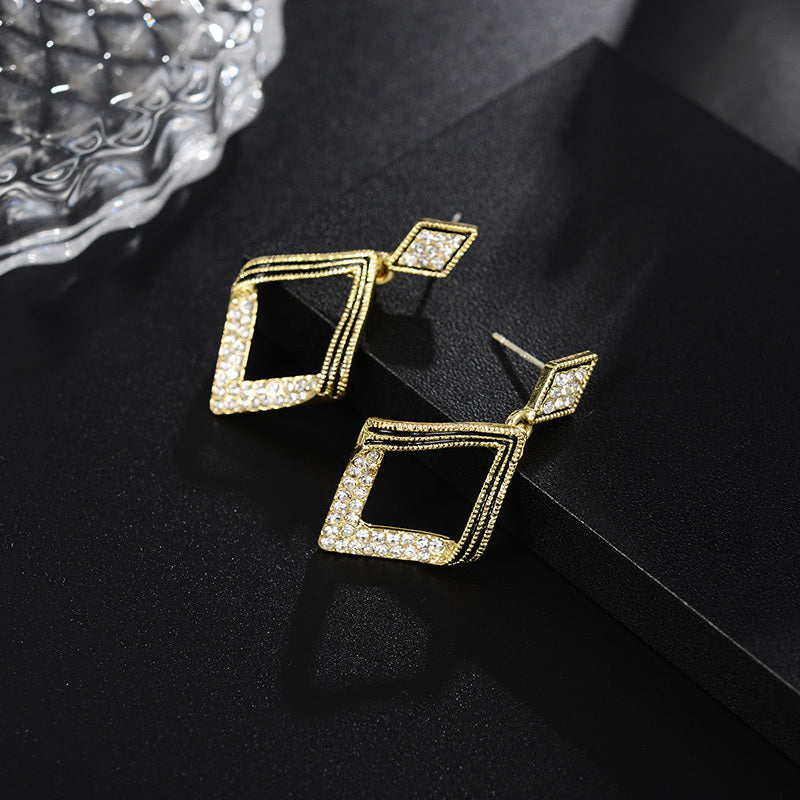 European And American Earrings Fashion Simple Female Diamond Earrings Earrings