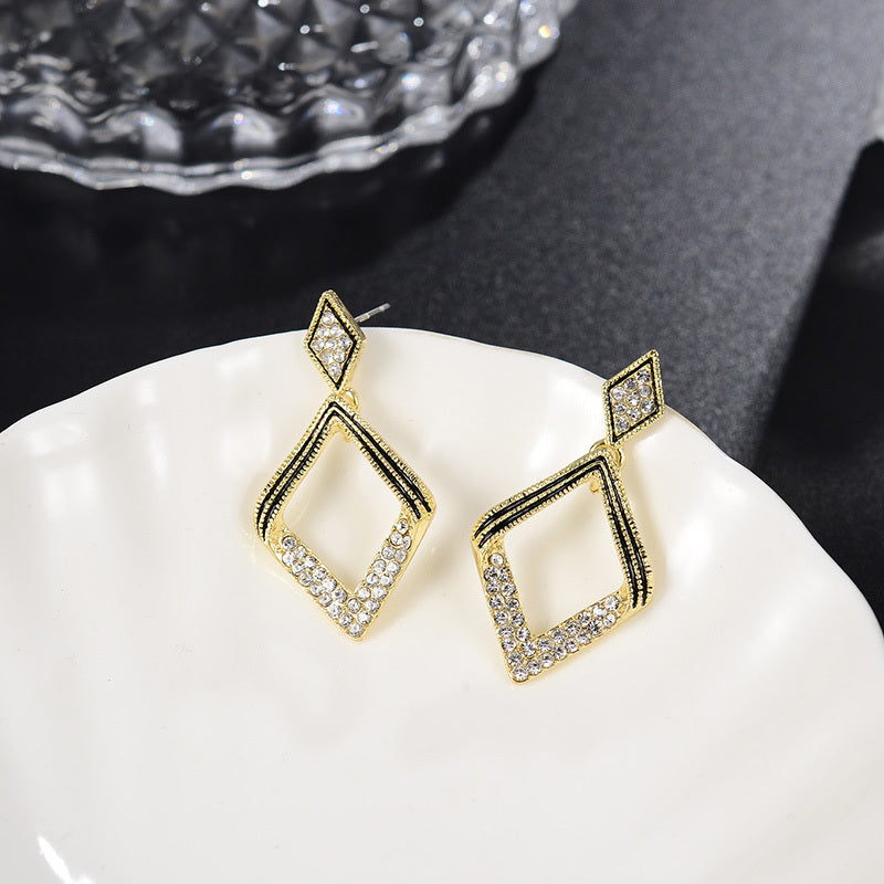 European And American Earrings Fashion Simple Female Diamond Earrings Earrings