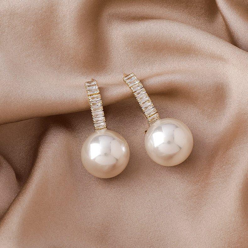 Vintage Metal Earrings Pearl Earrings Hong Kong Style Earrings