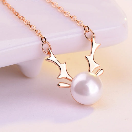 Small Elk Pearl Pendant