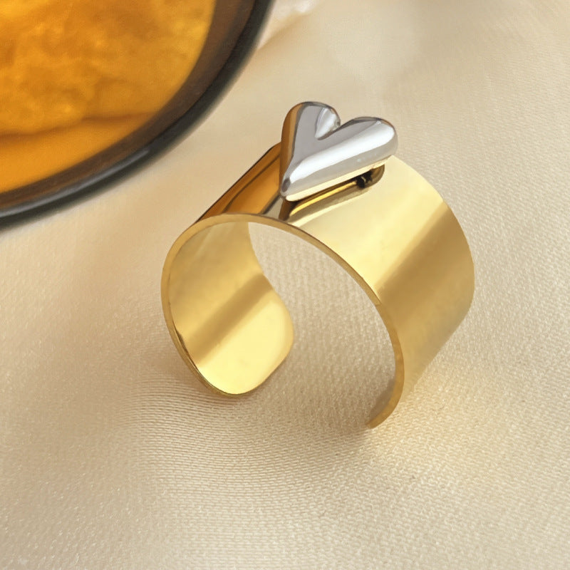 European And American New Retro Heart-shaped Ring