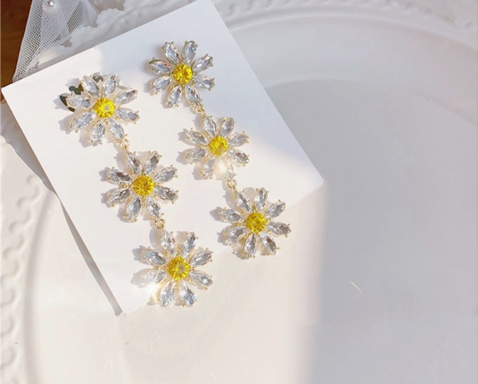 Rhinestone Shiny Earrings Bright Diamond Flower Elegant Earrings Temperament Earrings